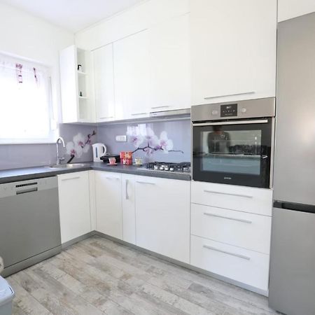 Apartman Teo &Tena Otočac Exterior foto