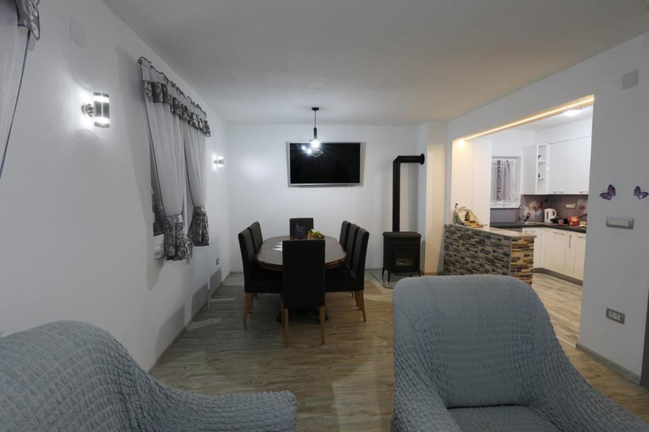 Apartman Teo &Tena Otočac Exterior foto