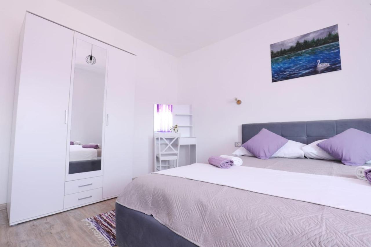 Apartman Teo &Tena Otočac Exterior foto